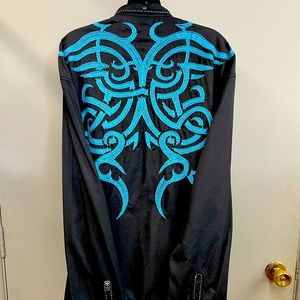 Roar Long Sleeve Button Up